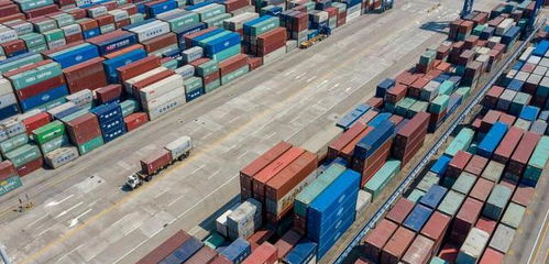 中國再創(chuàng)外貿(mào)新紀錄 2021年貨物進出口規(guī)模突破6萬億美元，成為全球經(jīng)濟復(fù)蘇的強勁引擎